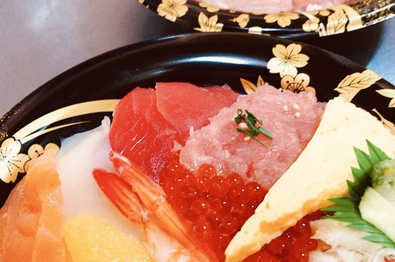 神奈川　川崎　海鮮丼　マグロ丼　どんぶり屋まぐろ大将