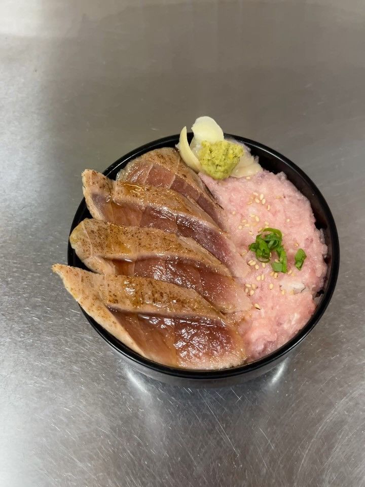 ★週末限定丼は？★（どんぶり屋まぐろ大将）